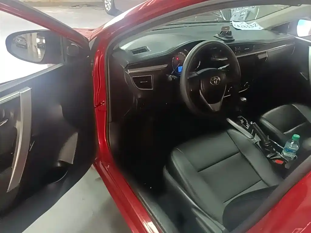 Toyota Corolla 2016 — фото 16