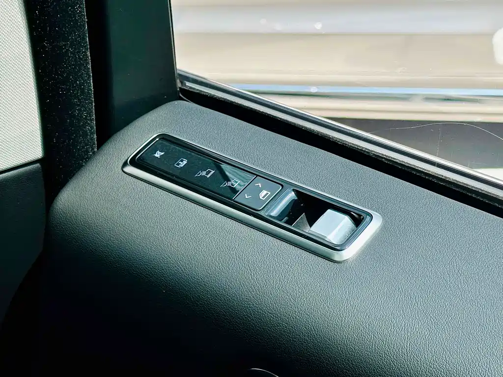 Land Rover Range Rover 2021 — фото 15