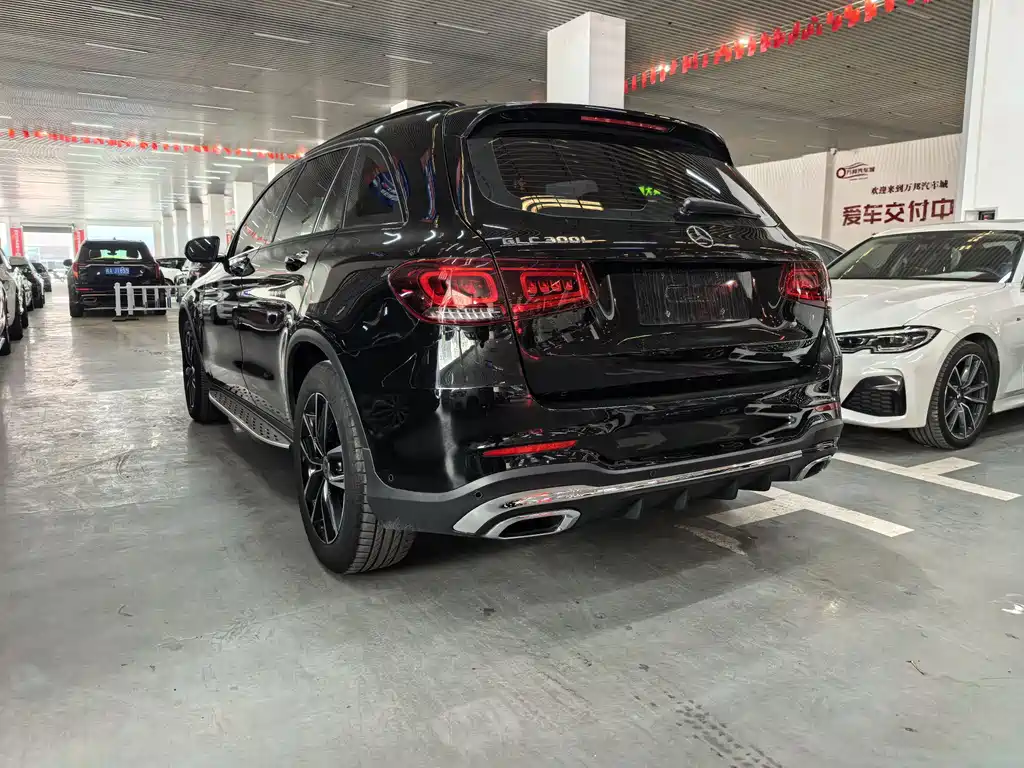 Mercedes-Benz GLC 2020 — фото 23