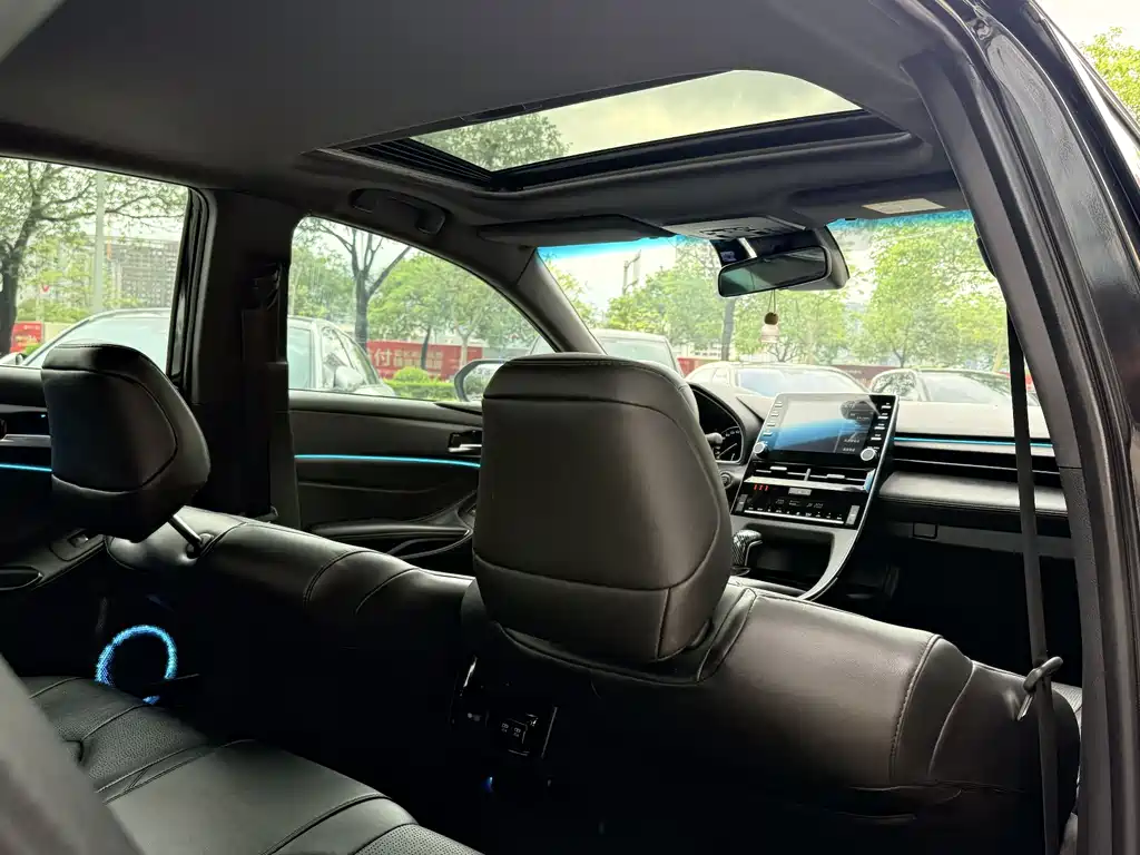 Toyota Avalon 2020 — фото 15