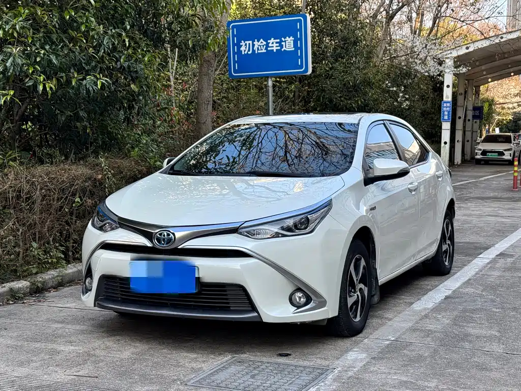 Toyota Levin 2018 — фото 1