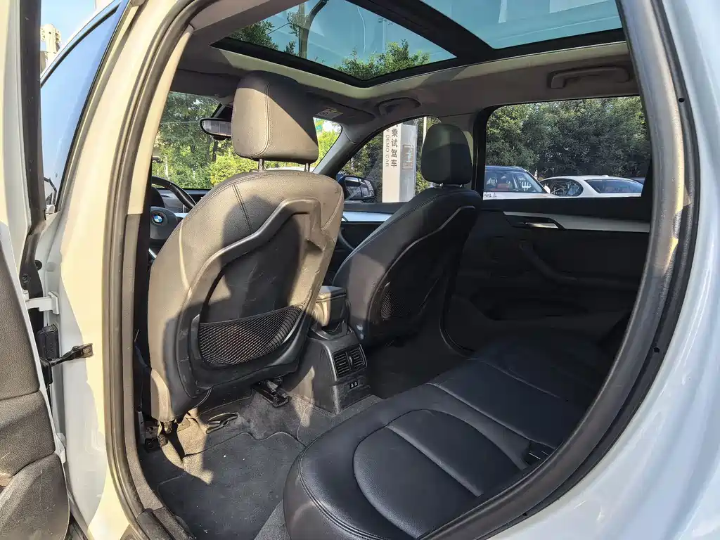 BMW X1 2019 — фото 14