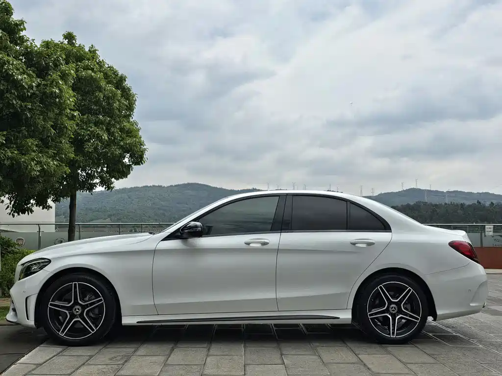 Mercedes-Benz C-Class 2021 — фото 15