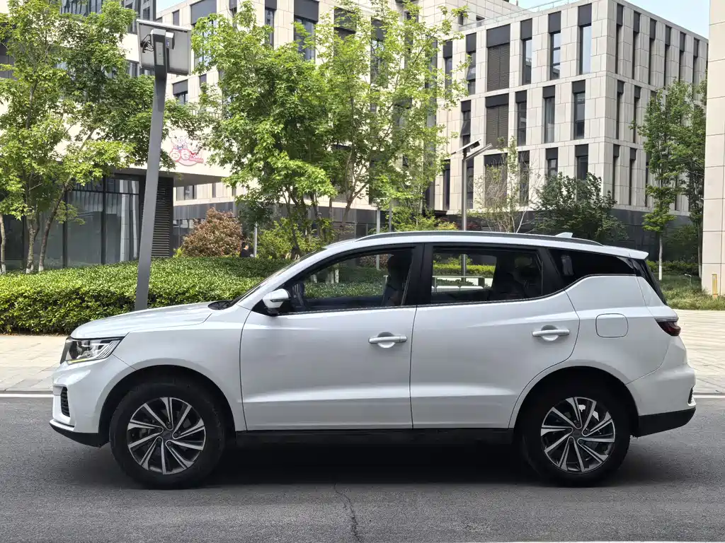 Geely Vision X6 2020 — фото 3