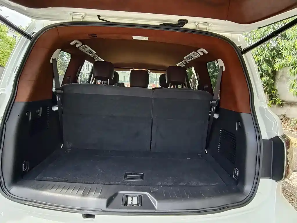Nissan Patrol 2019 — фото 10