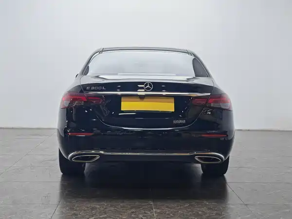 Mercedes-Benz E-Class 2023