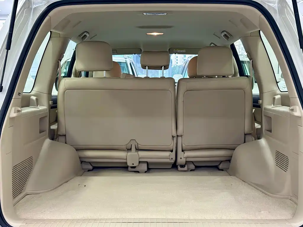 Toyota Land Cruiser 2020 — фото 14