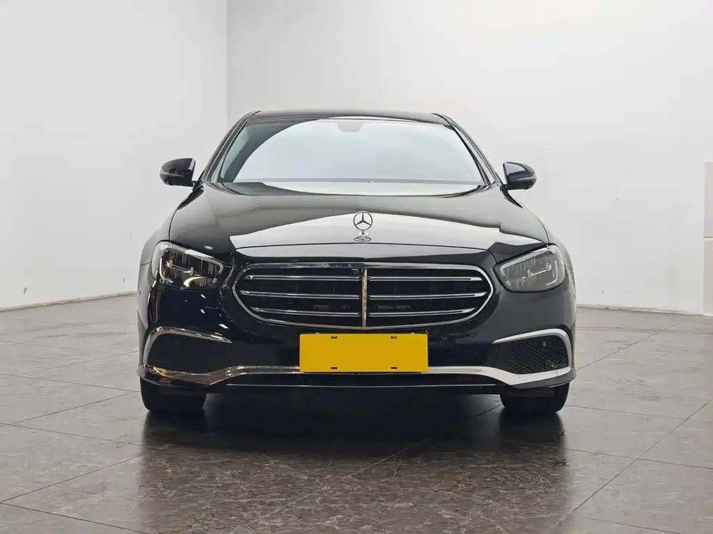 Mercedes-Benz E-Class 2023 — фото 5