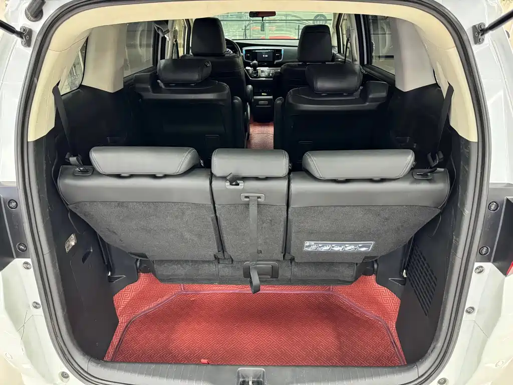 Honda Odyssey 2018 — фото 23