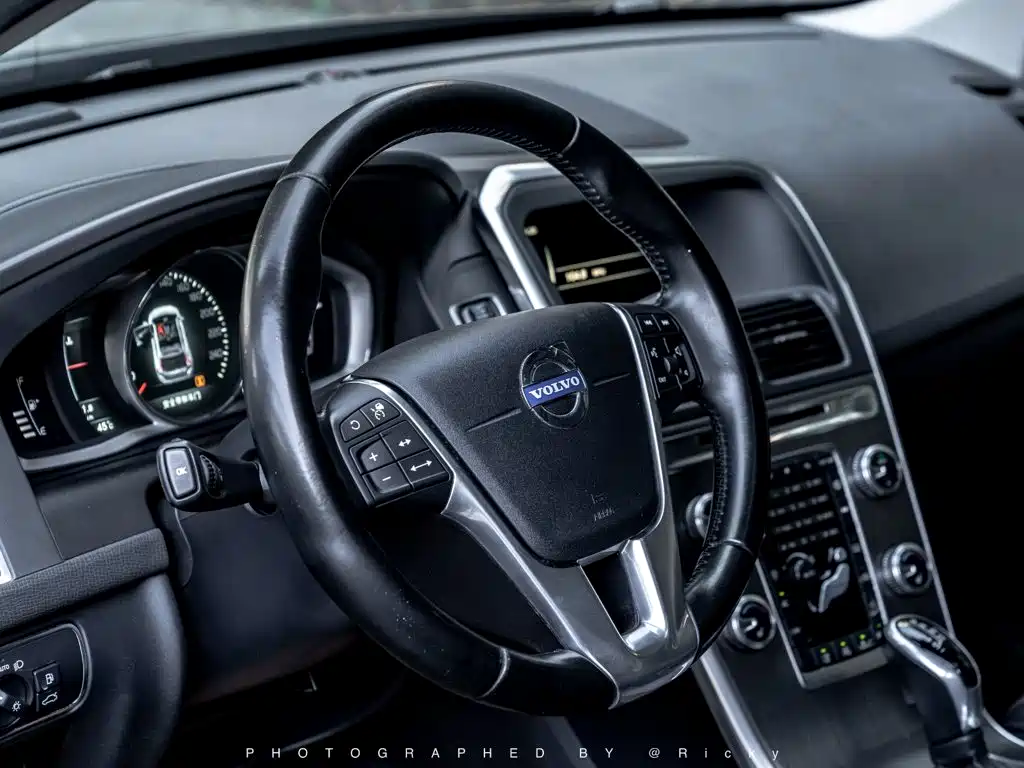 Volvo XC60 2015 — фото 5