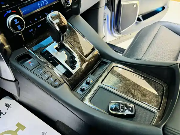 Toyota Alphard 2021
