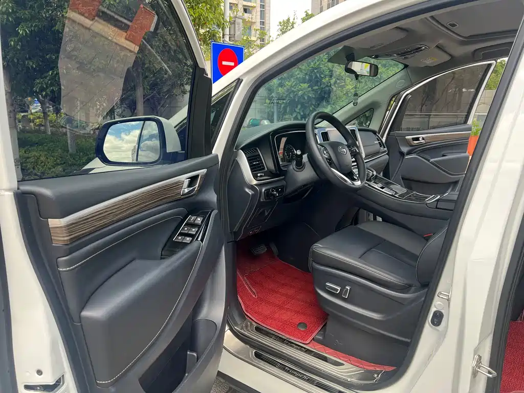 GAC Motor Trumpchi M8 2023 — фото 4