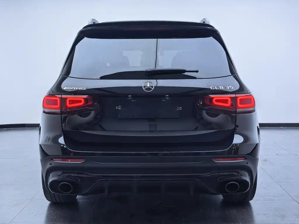 Mercedes-Benz GLB AMG 2023 — фото 20