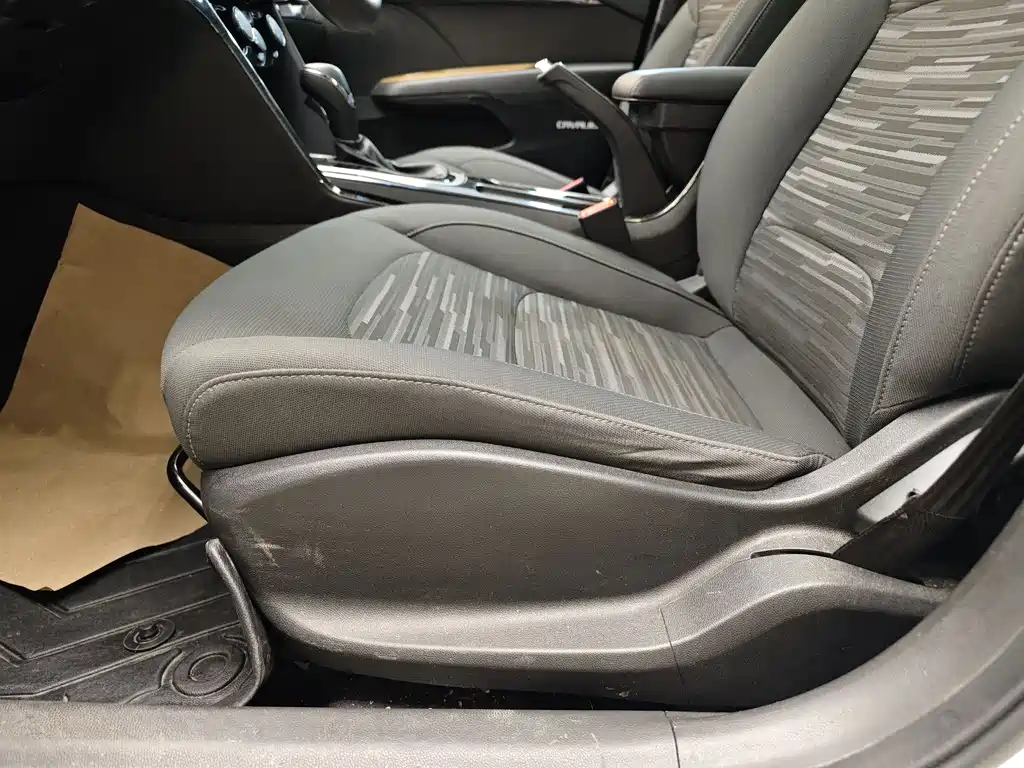 Chevrolet Cavalier 2019 — фото 10
