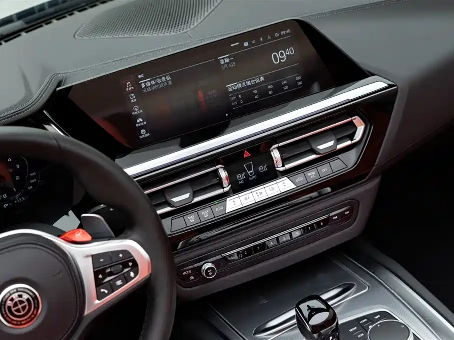 BMW Z4 2023 — фото 13