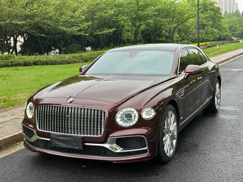 Bentley Flying Spur 2021 — фото 1