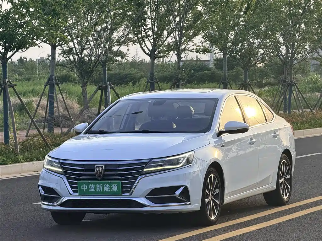 Roewe i6 New Energy 2018 — фото 1