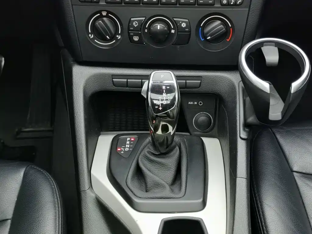 BMW X1 2012 — фото 13