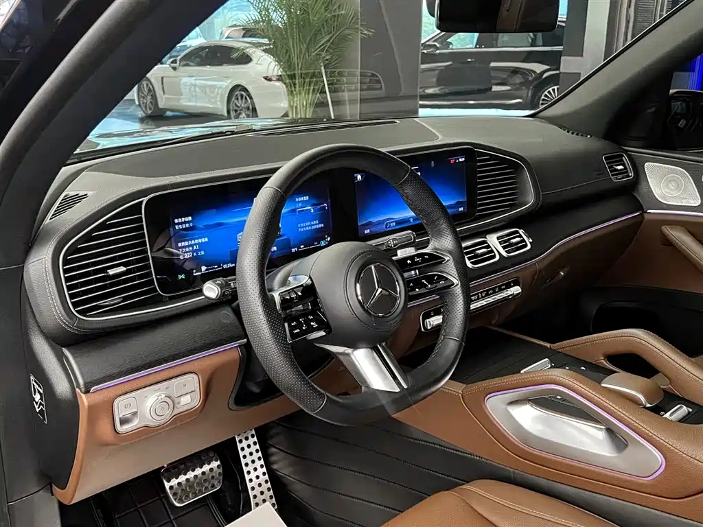 Mercedes-Benz GLS 2024 — фото 6