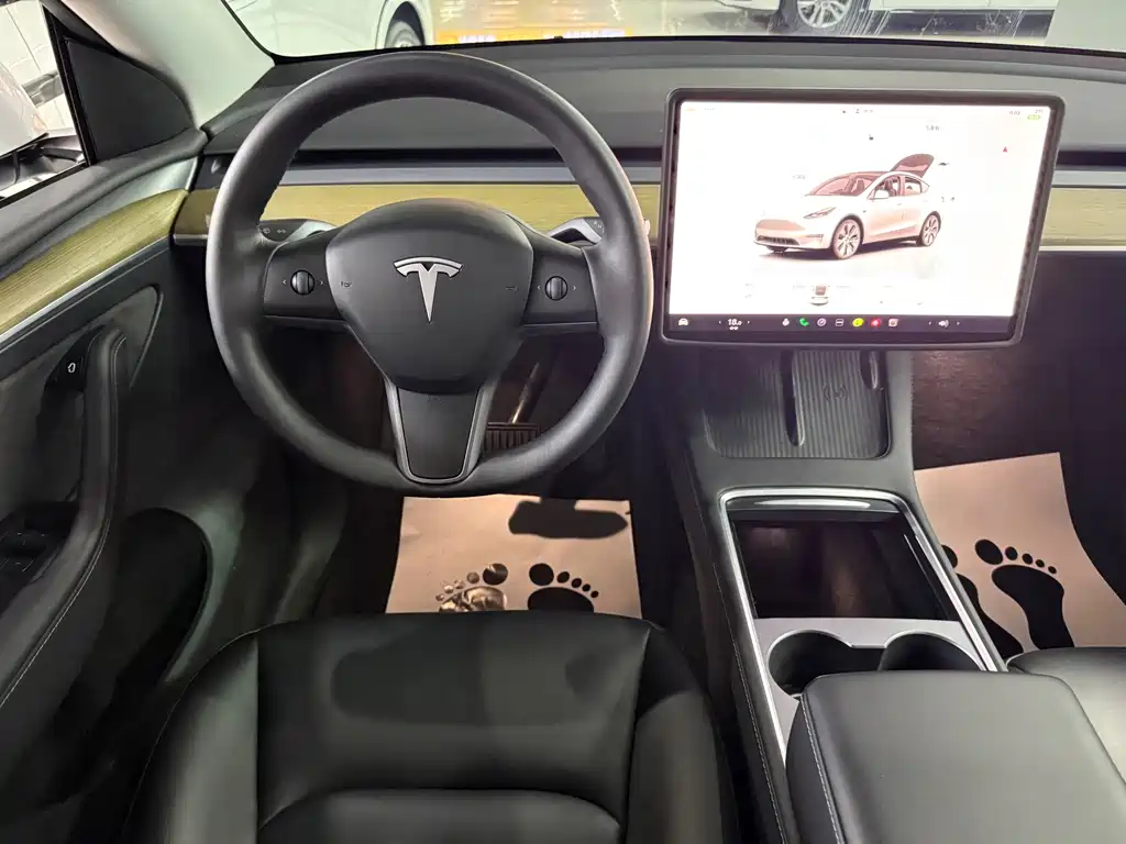 Tesla Model Y 2023 — фото 11