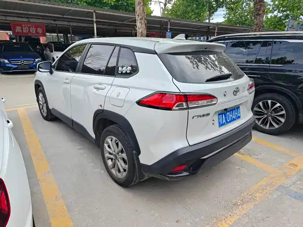 Toyota Frontlander 2023