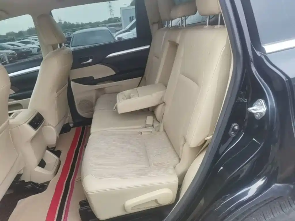 Toyota Highlander 2017 — фото 17