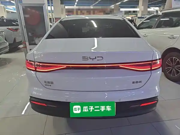 BYD Seal 05 DM-i 2025