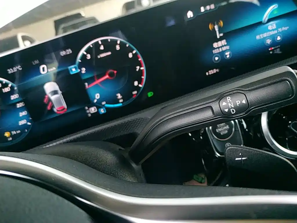 Mercedes-Benz A-Class 2020 — фото 14