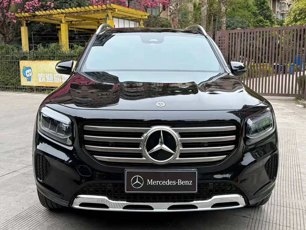 Mercedes-Benz GLB 2025 — фото 3