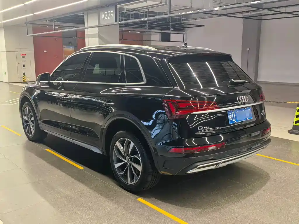 Audi Q5L 2021 — фото 4