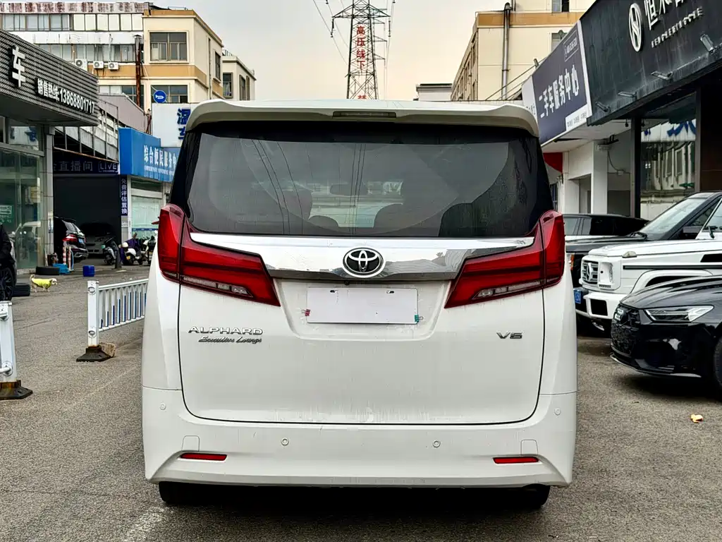 Toyota Alphard 2016 — фото 16