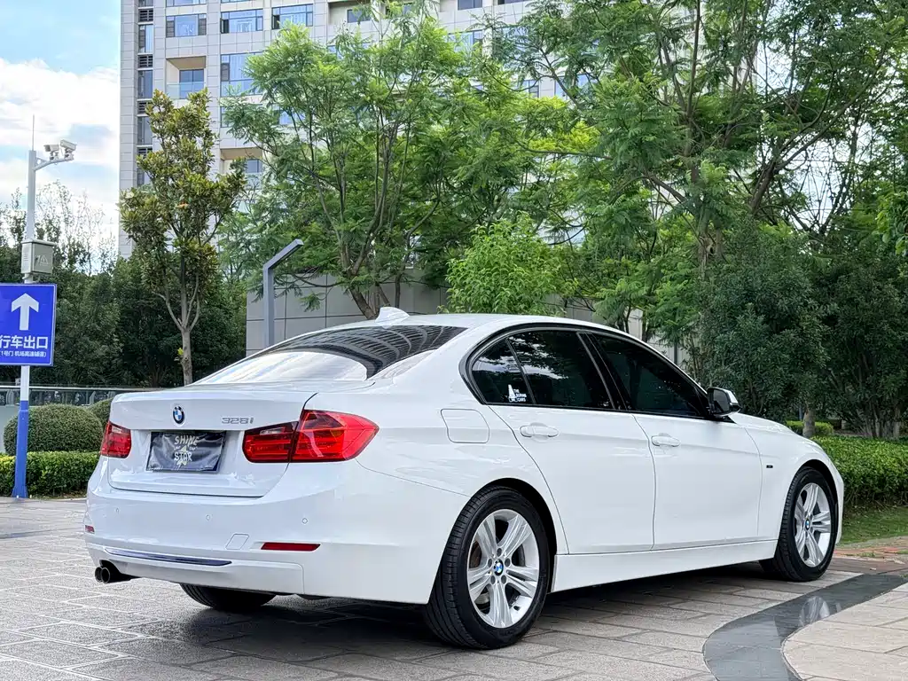 BMW 3 Series 2015