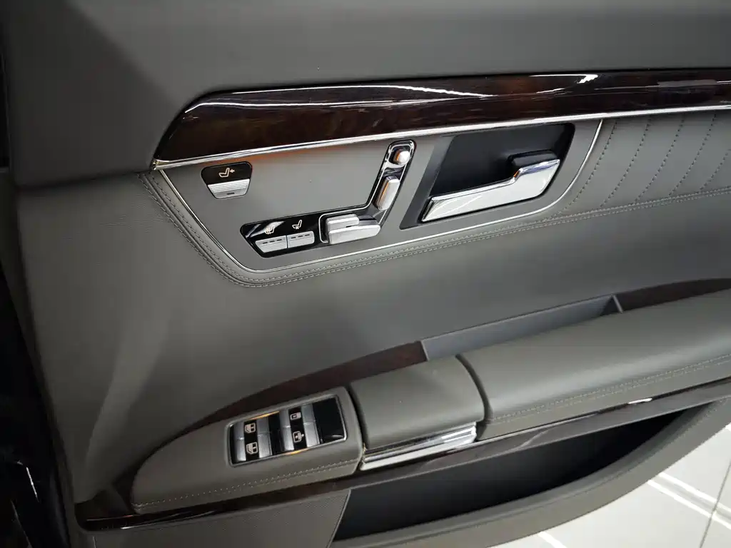 Mercedes-Benz S-Class 2007 — фото 11