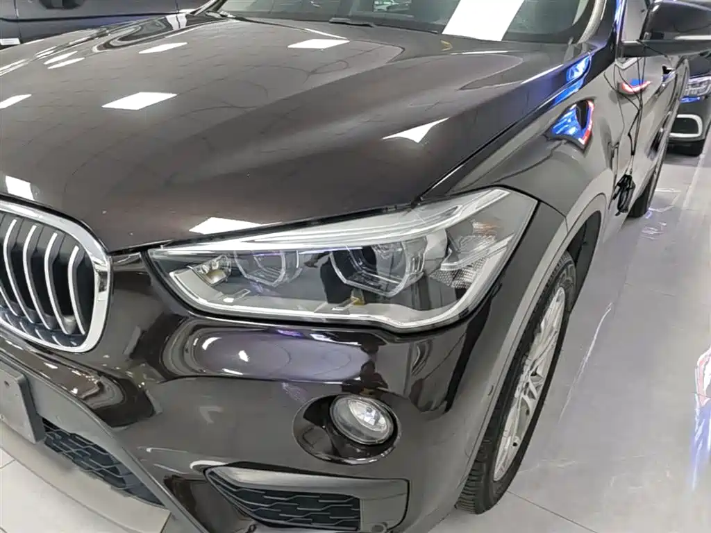 BMW X1 2018 — фото 24