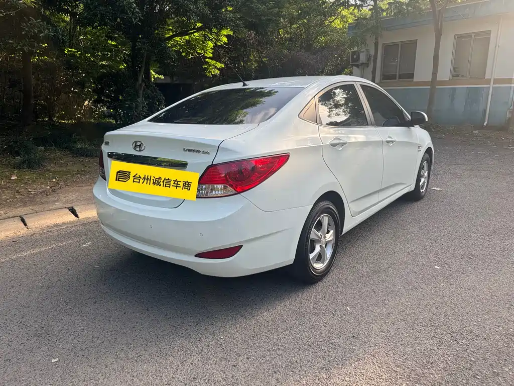 Hyundai Verna 2014 — фото 4