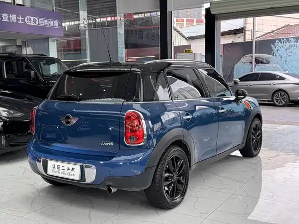 MINI Countryman 2011
