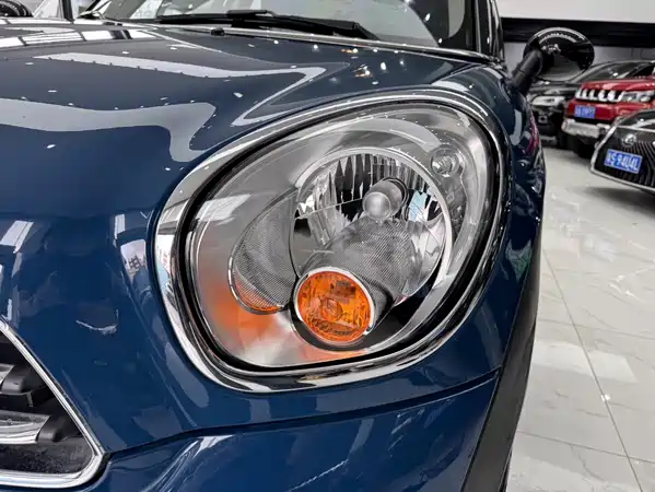 MINI Countryman 2011