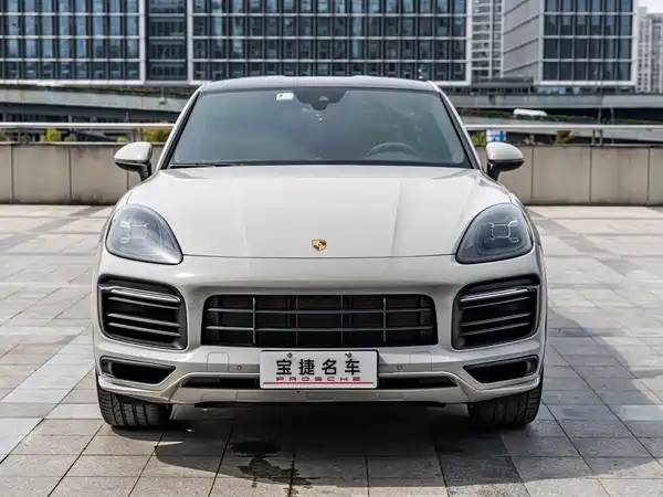 Porsche Cayenne 2021