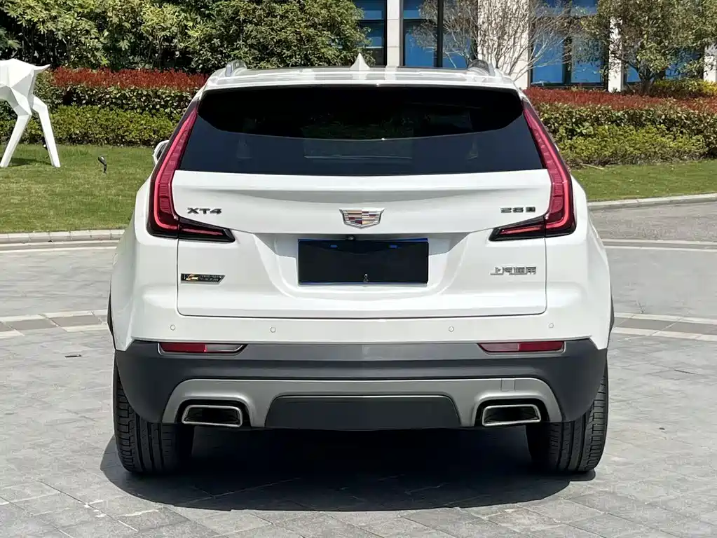 Cadillac XT4 2020 — фото 4