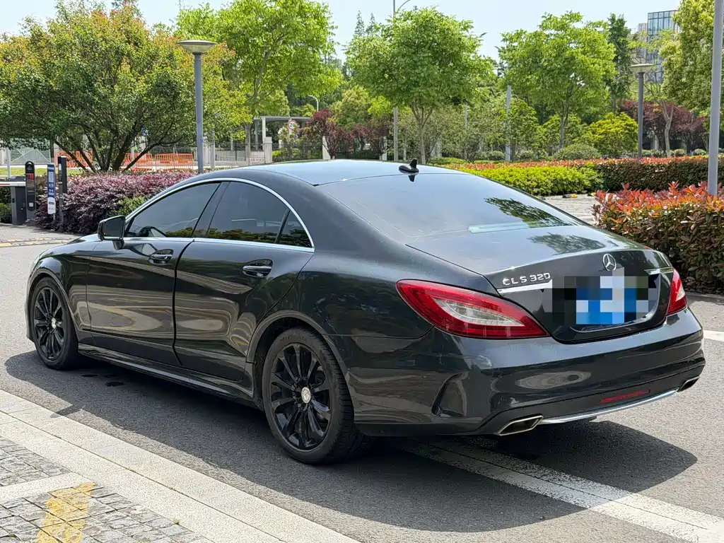 Mercedes-Benz CLS 2015 — фото 9
