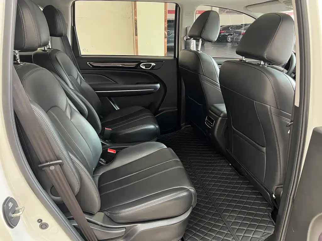 GAC Motor Trumpchi M6 2025 — фото 12