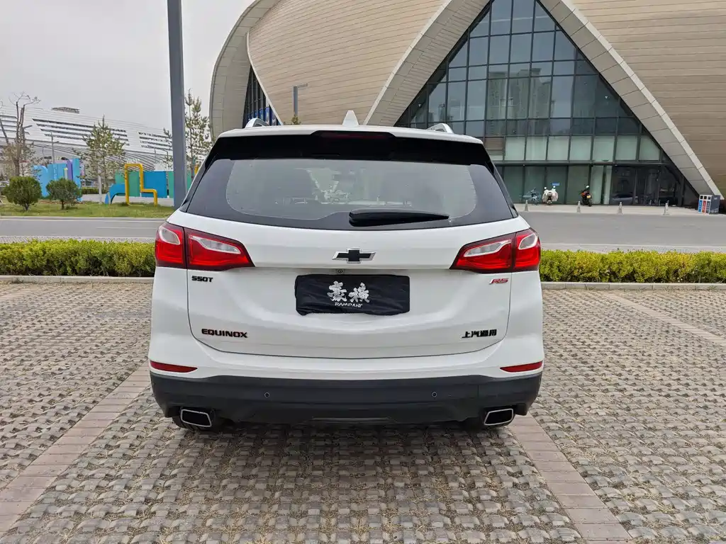 Chevrolet Equinox 2019 — фото 18