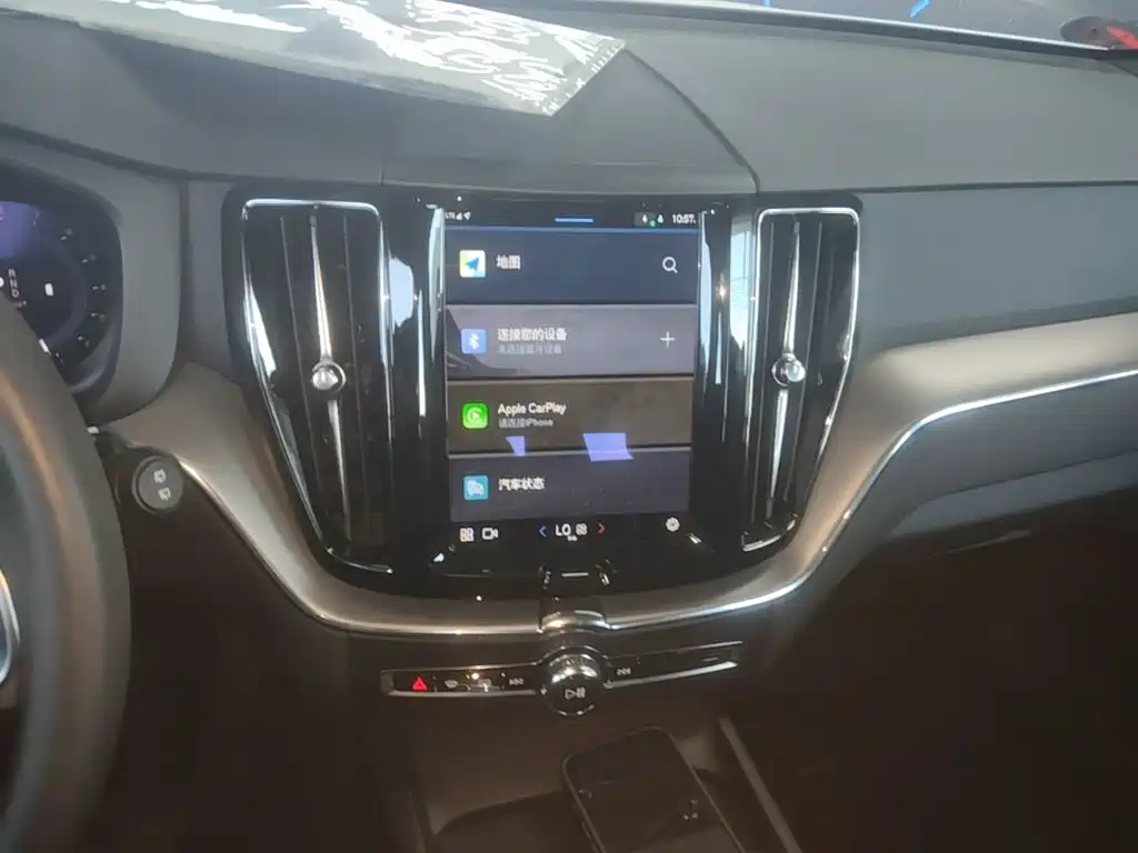 Volvo XC60 2021 — фото 13