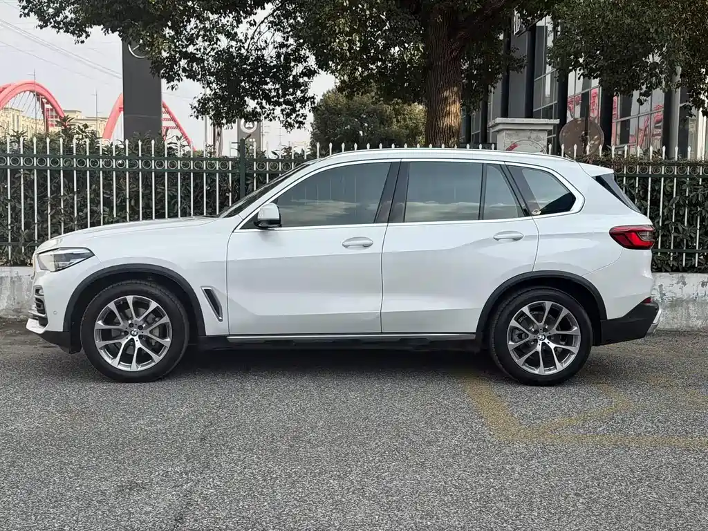 BMW X5 2022 — фото 3
