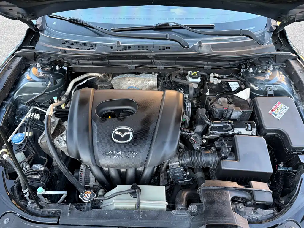 Mazda 3 Axela 2015 — фото 16