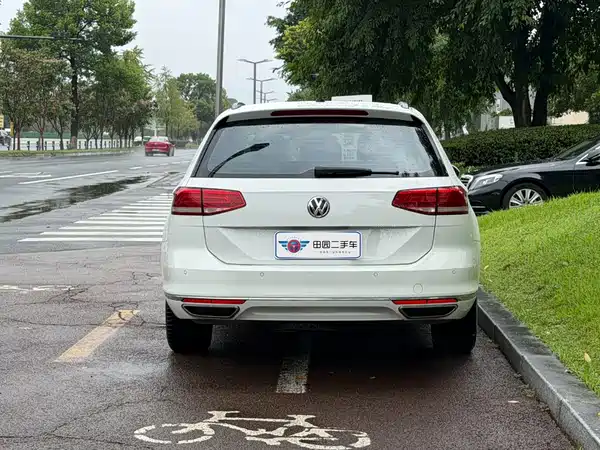 Volkswagen Viloran 2019