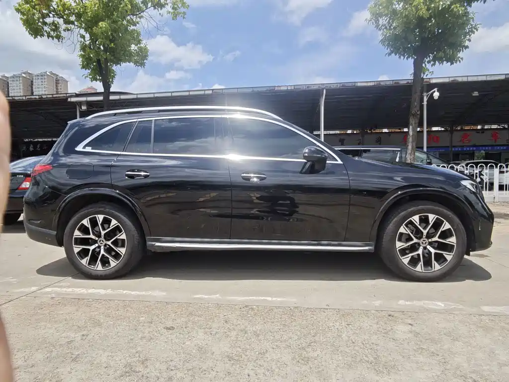 Mercedes-Benz GLC 2024