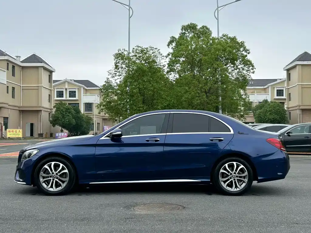 Mercedes-Benz C-Class 2018 — фото 5