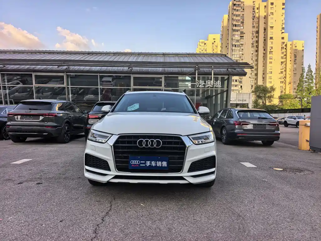 Audi Q3 2019 — фото 2
