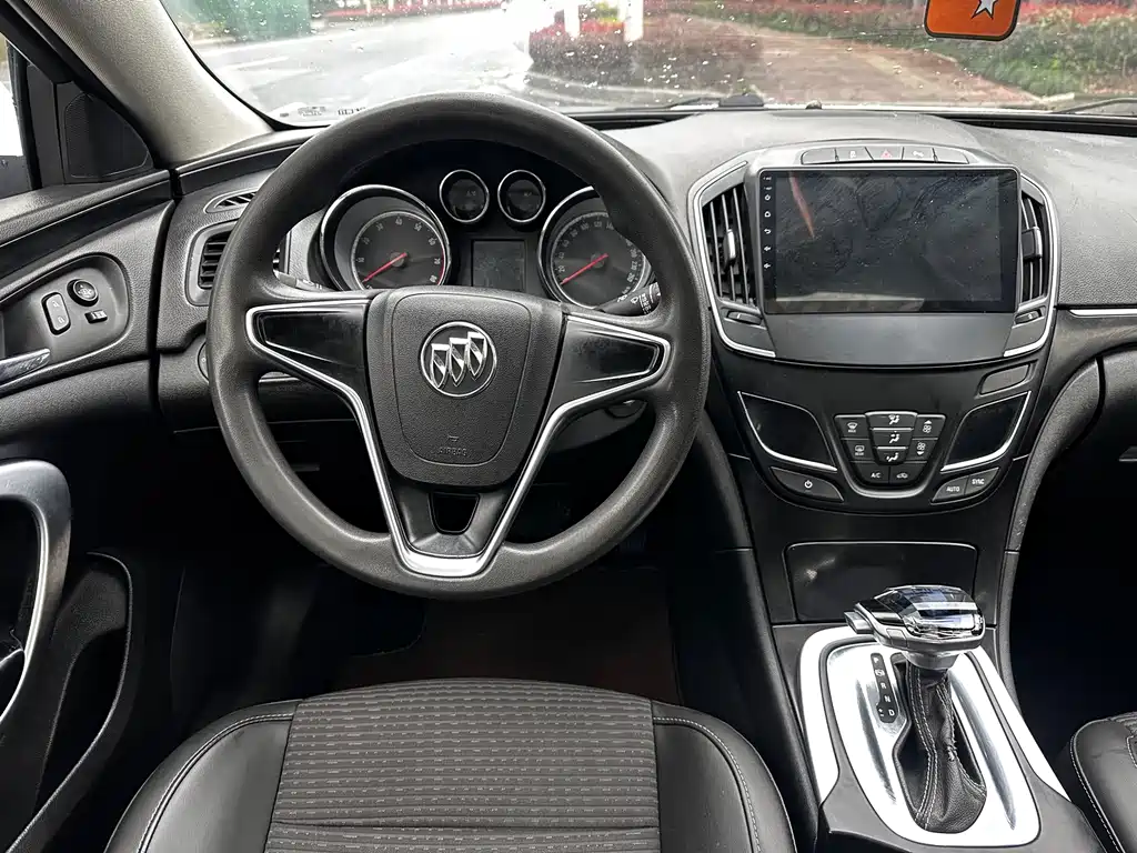 Buick Regal 2017 — фото 11